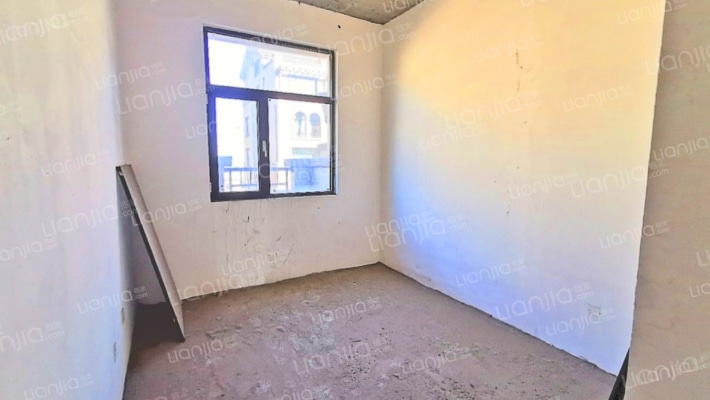 房子是A栋上叠，随时看房，小区环境优美。-卧室E