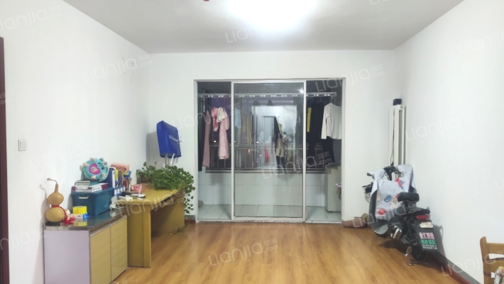 堰西社区二手房实景图