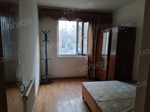 整租·油港二路 4室1厅 南/北