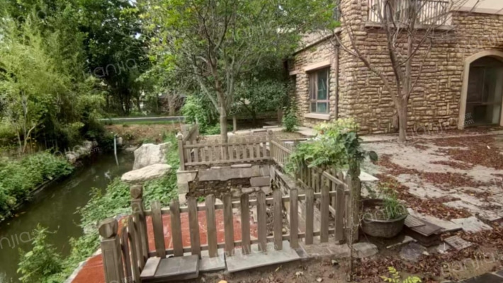 环京独栋 230平带大花园 临湖临水系 210万可谈-花园