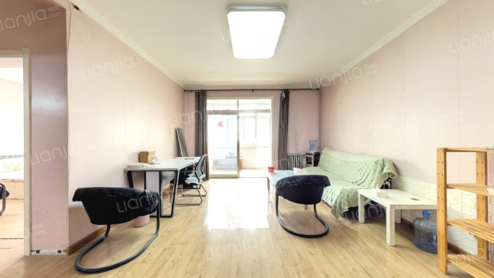 文景家园二手房实景图