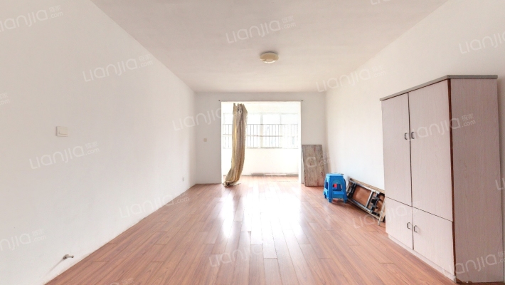 光明新村南区二手房实景图