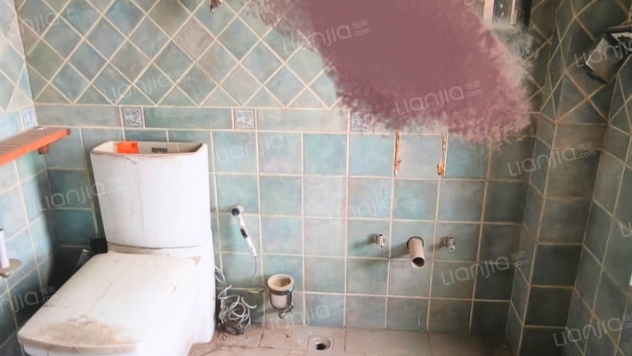 京都影视城花园GAVⅡ期 3室2厅 南 北-卫生间B