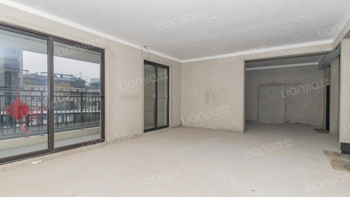 远盛凤林府二手房实景图