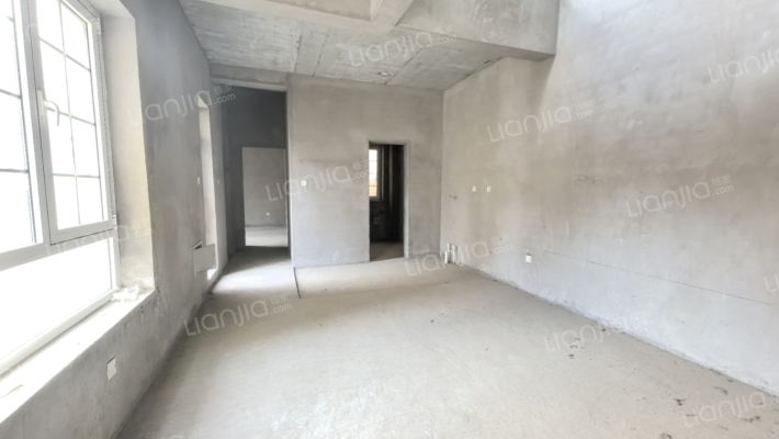 环京大盘联排别墅 高尔夫球场围绕 带200平大院子-餐厅