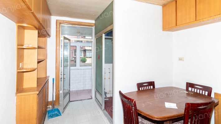 山上街小区二手房实景图