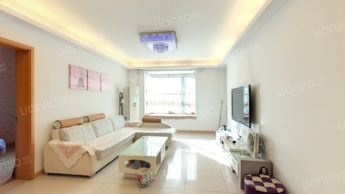 东郊小镇第三街区二手房实景图