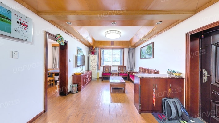 恒利新村西三区二手房实景图