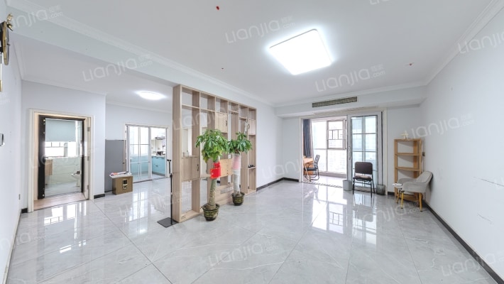 五一华府二手房实景图