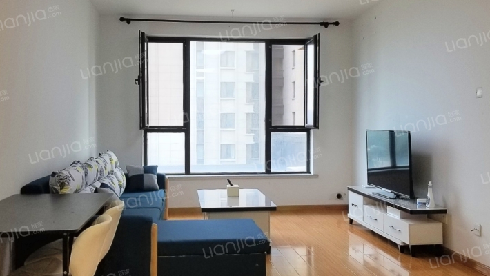 高品质小区！朝南两居！居住舒适！-客厅