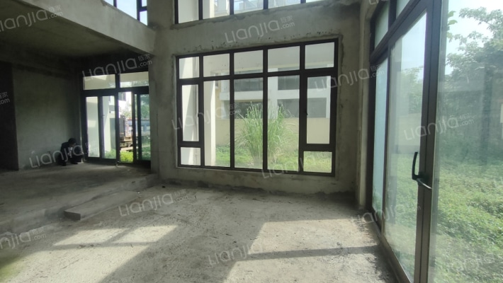 长信46墅二手房实景图