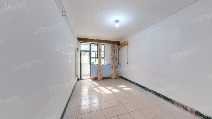 建行宿舍二手房实景图