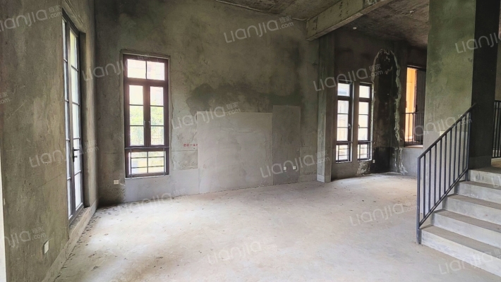 万科五龙山公园二手房实景图