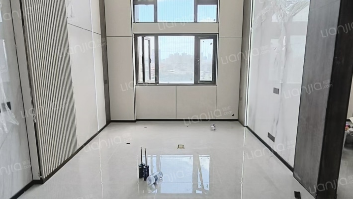 中骏雍景府二手房实景图