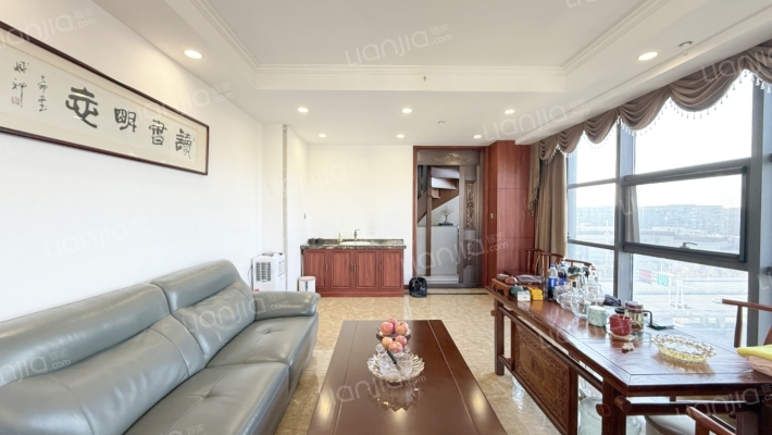 锐轩财富广场二手房实景图