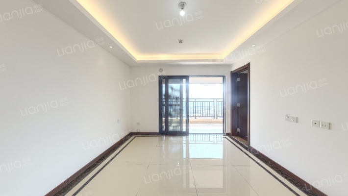 万科悦府二手房实景图