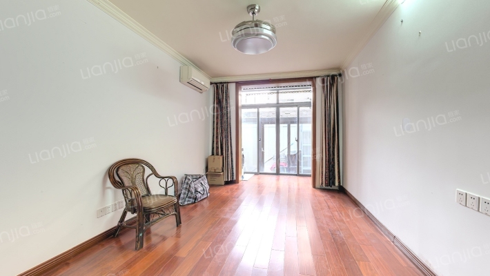 武川路222弄二手房实景图