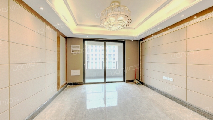 东台恒大翡翠龙庭二手房实景图