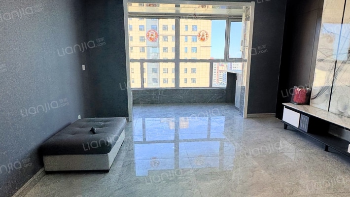 长龙国际二手房实景图