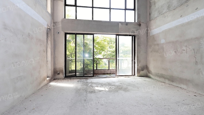 星河丹堤B区二手房实景图