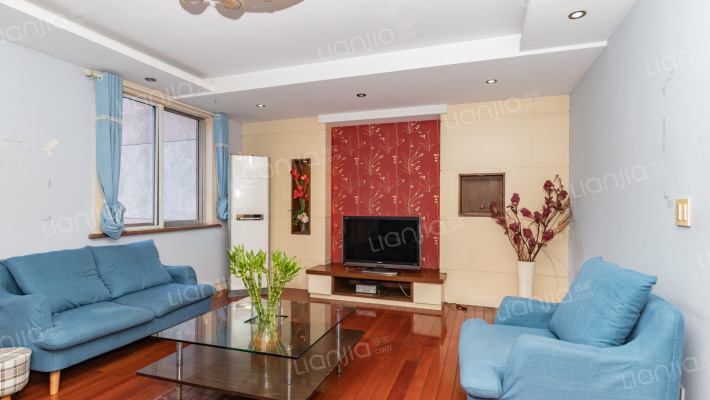 河畔花园二手房实景图