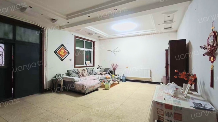 贸易区北侧独院二手房实景图