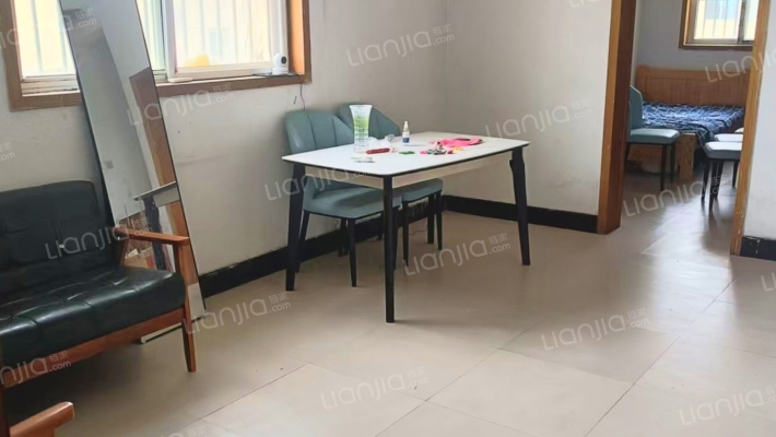 鑫华苑小区二手房实景图