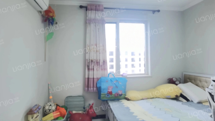 简单装修拎包入住 南北通透 大三居 好楼层 房本满二-卧室A