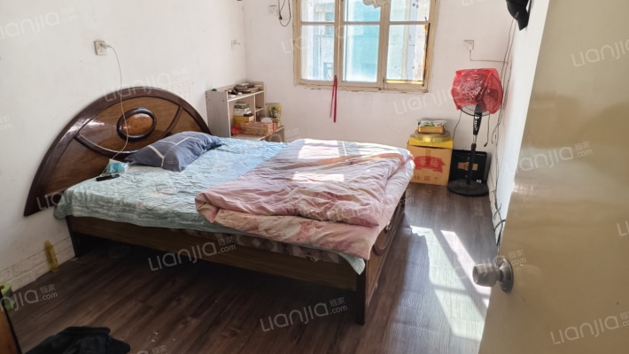 中医院宿舍二手房实景图