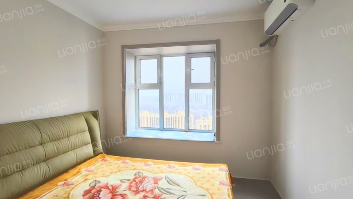 急售三利b区精装自住两居，价格美丽-卧室A