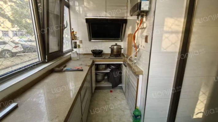 光明小区 精装修 南北通透三居 低楼层 采光无遮挡-厨房