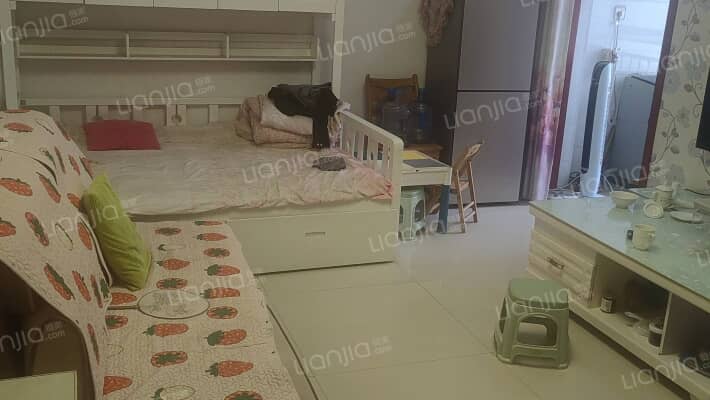 晟世华庭二手房实景图