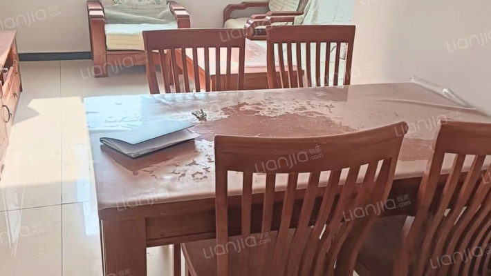 蓝天美林湾 2室2厅 东南-餐厅