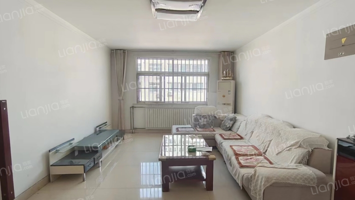 世家豪庭一区二手房实景图