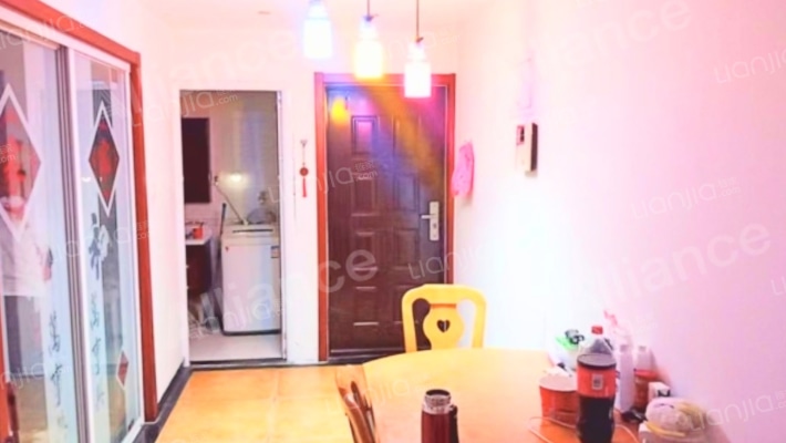 汇元新天地 3室1厅 西南-餐厅