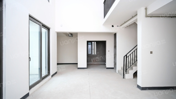 华侨城天澜美墅三期二手房实景图