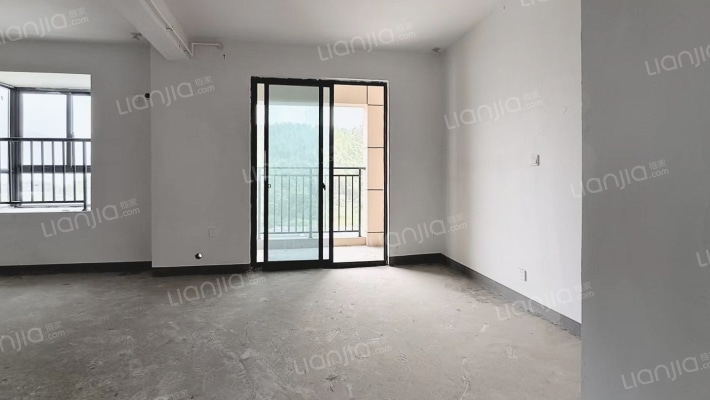 忆东南园二手房实景图