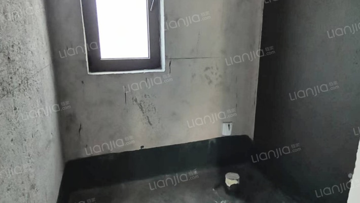 央企现房 集中供暖 南北通透 明厨明卫-卫生间A