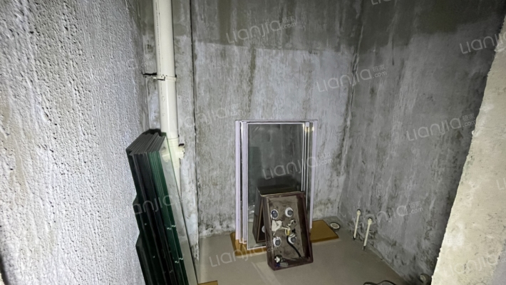 南北通透大三居高品质生活需要高品质的房屋值得拥有-卫生间B