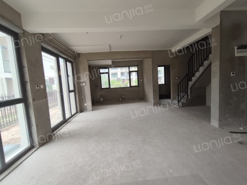 整租·鲁昊棠琳湾二期 4室3厅 南