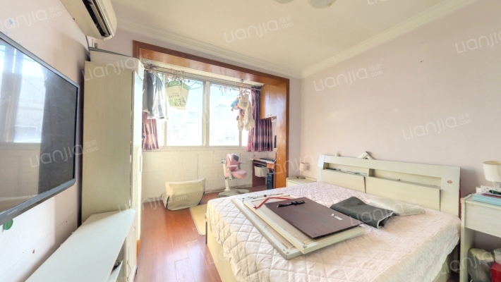 新一小区二手房实景图