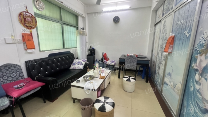 港霞东路二手房实景图