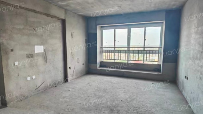 尚德华苑二手房实景图