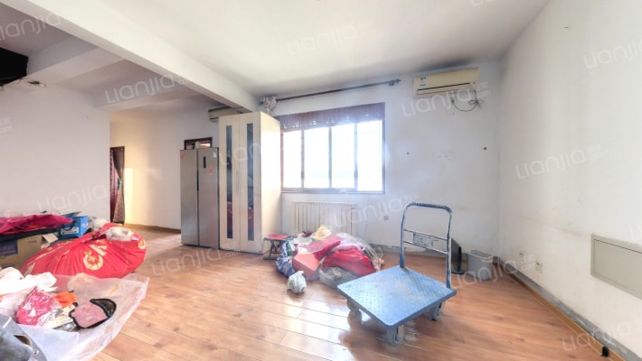 黄金花园二手房实景图