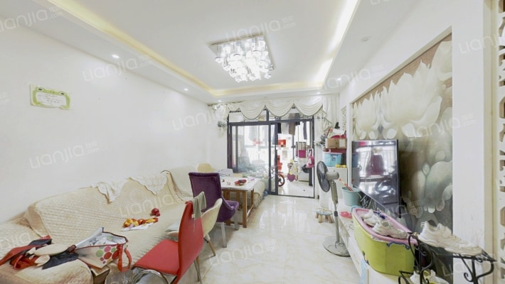 地华梅溪湖畔二手房实景图