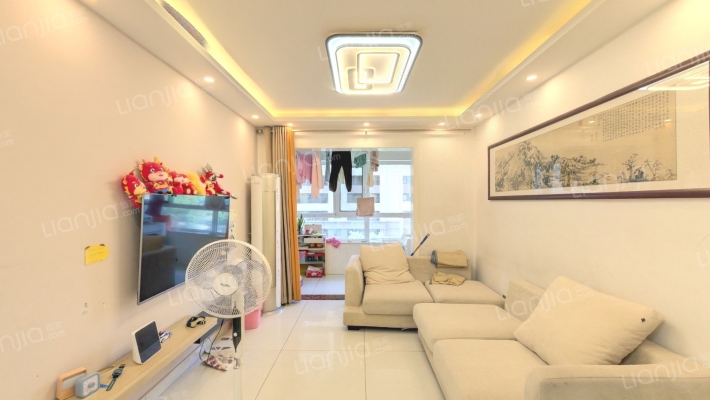 绿地香榭丽公馆二手房实景图