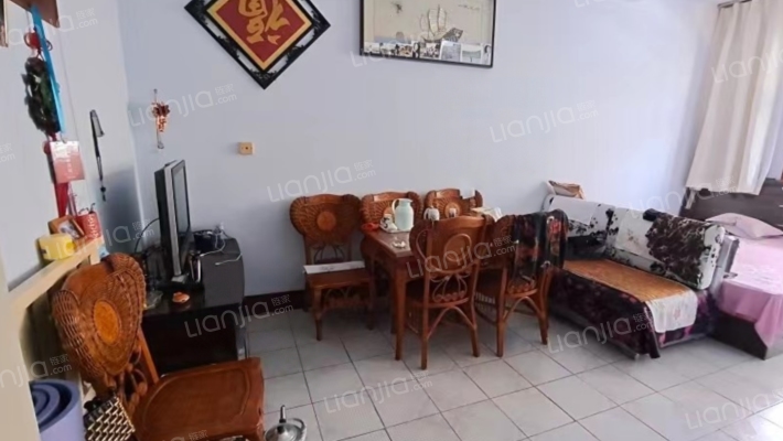 自来水公司住宅楼二手房实景图