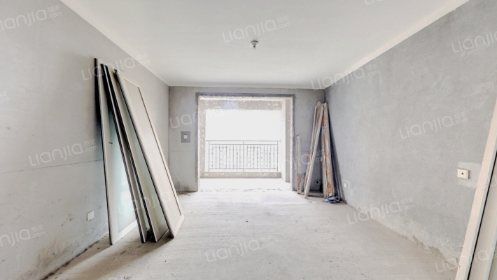 中梁国宾府二手房实景图