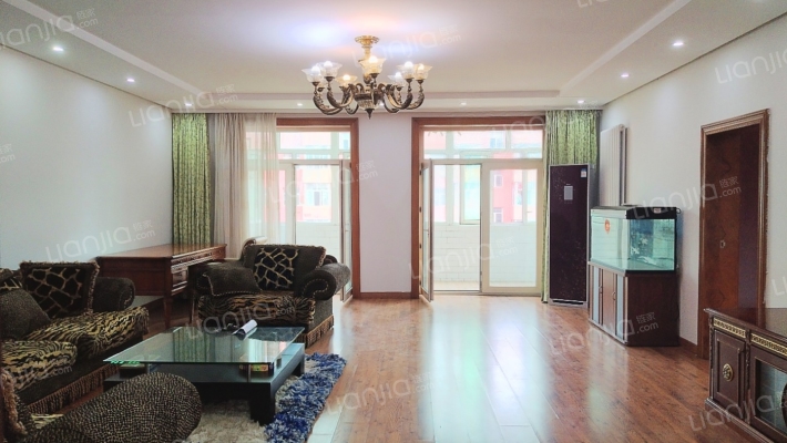 花园小区二手房实景图