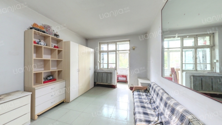 迎泽区委宿舍二手房实景图